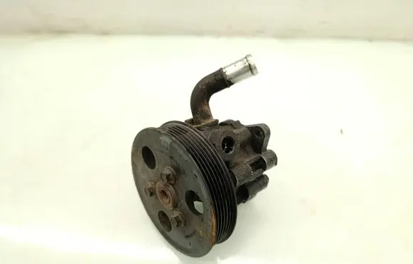 Dodge Nitro Power steering pump 