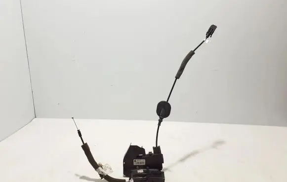 Renault Talisman Rear door lock 825027098R