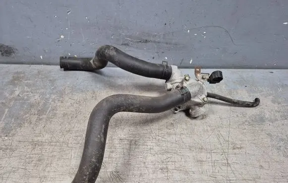 Mitsubishi Outlander Thermostat housing