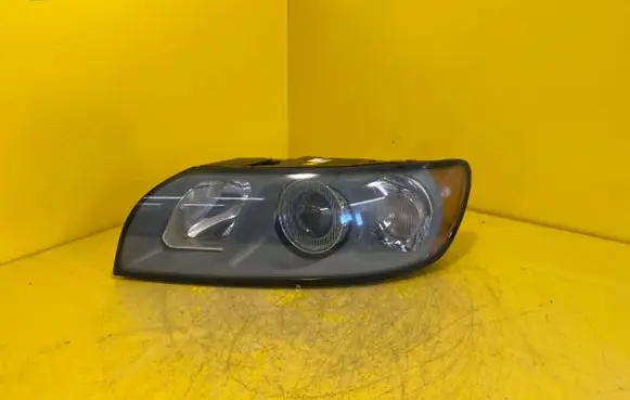 Volvo S40 Headlight/headlamp 30698885