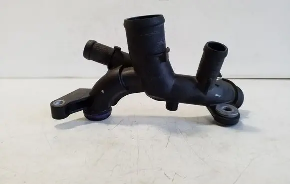 Nissan Qashqai J12 Engine coolant pipe/hose H75133