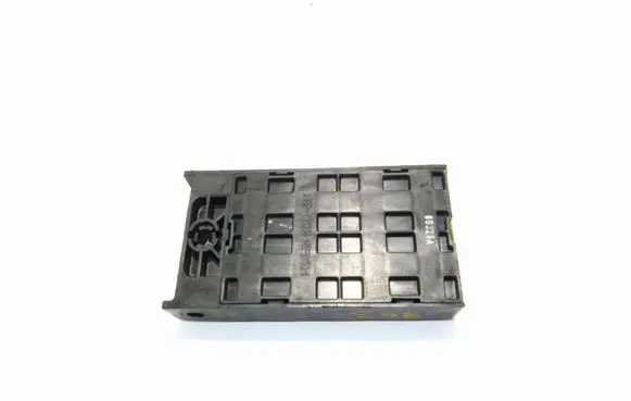 KIA Sorento Fuse module 913103E810