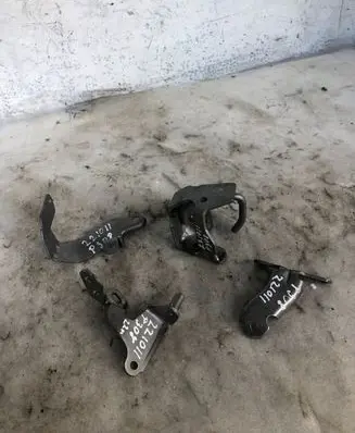 Peugeot 308 Other engine part 9808963080