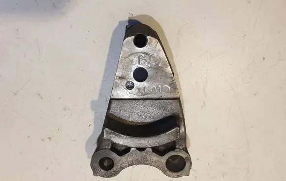 Honda Civic Engine mounting bracket ZHF6070806