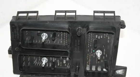 Opel Zafira A Fuse module 13206745 5DK00866832