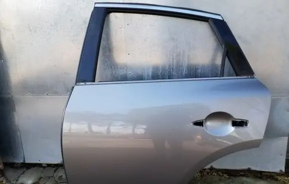 Infiniti EX Rear door