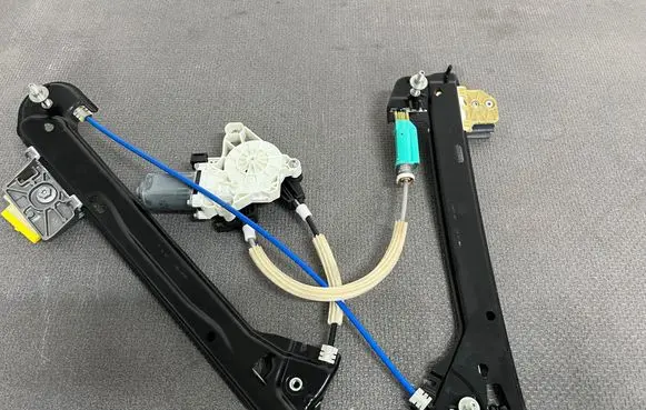Mercedes-Benz CLA C118 X118 Sliding door motor assembly 