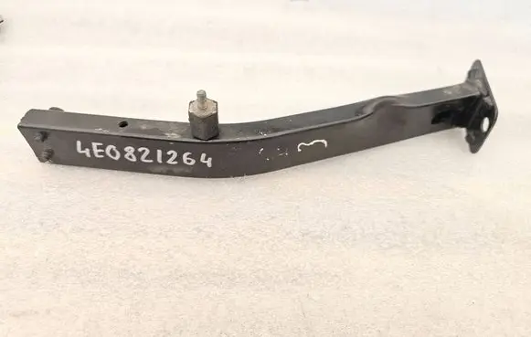 Audi A8 S8 D3 4E Front splash guards bracket 4E0821264