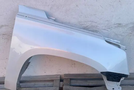 Cadillac Escalade IV Fender 022756358