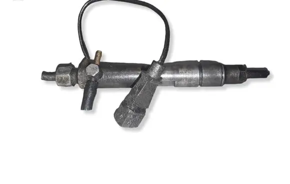 Volkswagen PASSAT B5 Fuel injector 028130202H