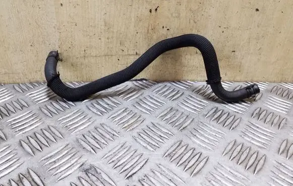 Nissan Juke I F15 Engine coolant pipe/hose