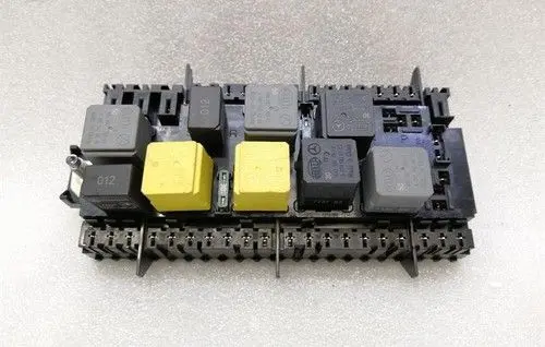 Mercedes-Benz ML W166 Fuse box set A1669068201