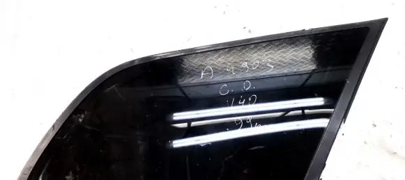 Volvo S40, V40 Rear side window