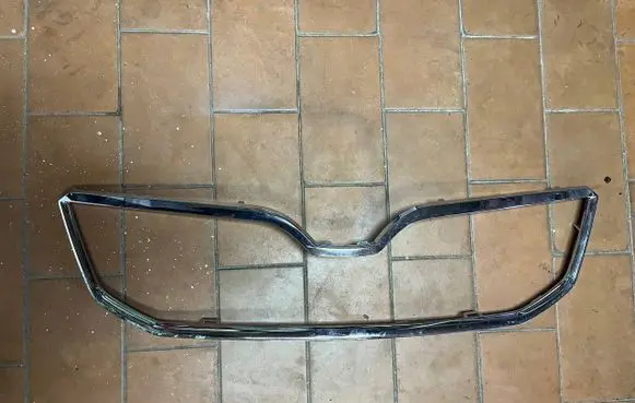Skoda Octavia Mk3 (5E) Front grill 5E0853761A 8112598
