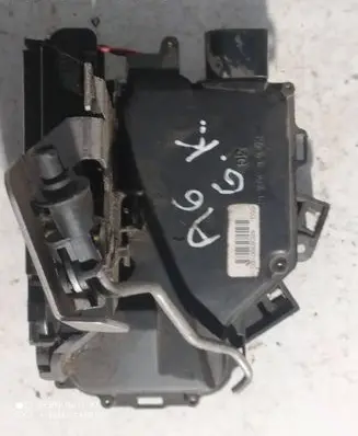 Audi A6 S6 C5 4B Rear door lock 4B0839015G