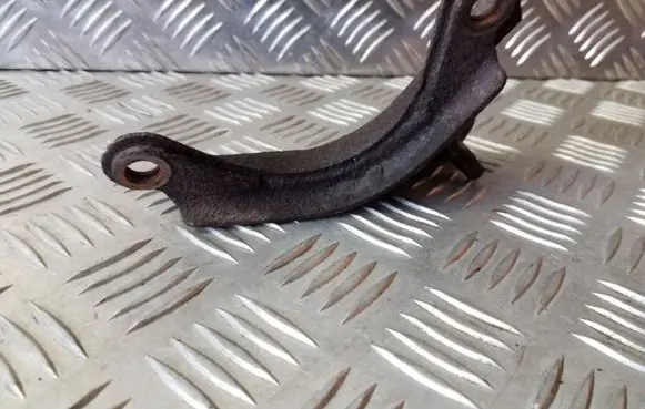 Muffler mount bracket/holder