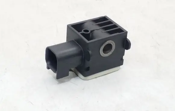 Hyundai Santa Fe Airbag deployment crash/impact sensor 959303L100 SA320100000 03070118