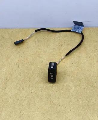 BMW 3 E90 E91 AUX in-socket connector 6930561