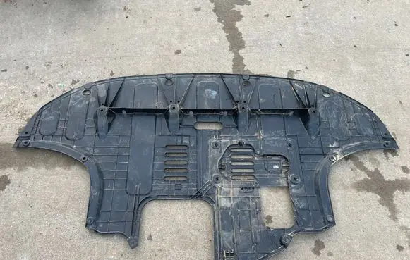 KIA Xceed Engine splash shield/under tray 29111J7550