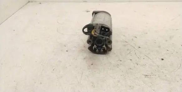 BMW 5 E39 Seat adjustment motor 521083501529 0130008090