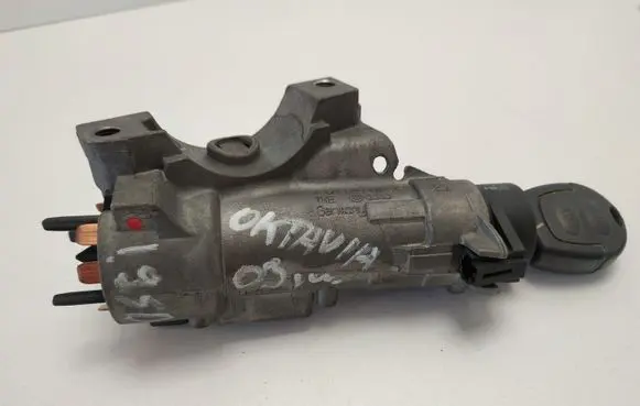 Skoda Fabia Mk1 (6Y) Ignition lock 4B0905851C