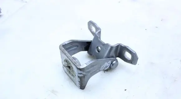 Jeep Compass Tailgate/trunk/boot hinge