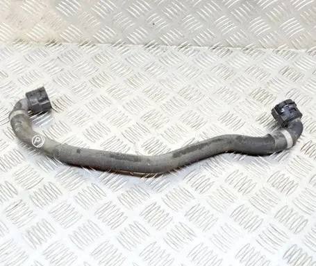 BMW 5 G30 G31 Engine coolant pipe/hose 8602652