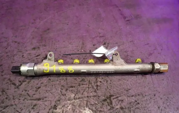 Skoda Fabia Mk2 (5J) Fuel main line pipe 03L089H
