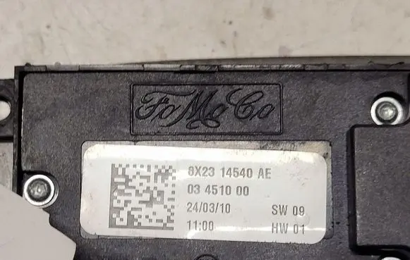 Jaguar XF X250 Electric window control switch 8X2314540AE