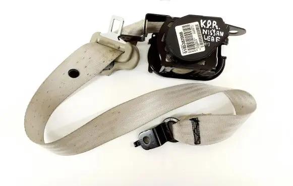 Nissan Leaf I (ZE0) Front seatbelt 618538200B