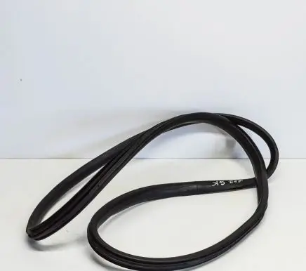 Rubber seal rear door