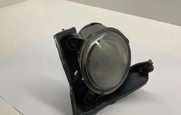 Volkswagen PASSAT B5.5 Front fog light 3B7941700A