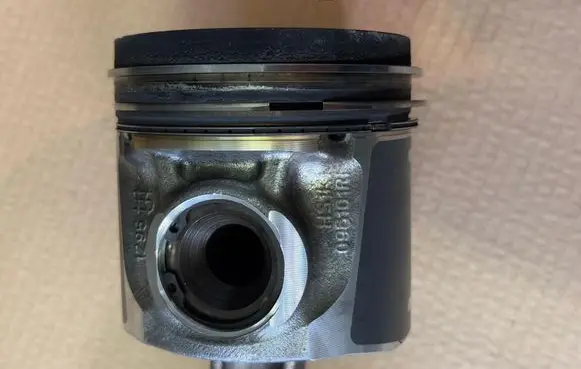 Iveco Daily 6th gen Piston 096101R1 1295141