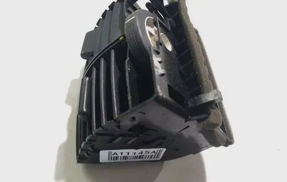 Ford Grand C-MAX Dash center air vent grill 
