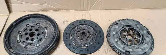 Volkswagen Touran I Clutch set kit 323064110