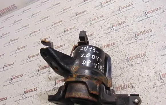 Toyota Avensis T270 Engine mount bracket AV84227