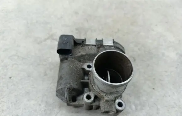 Nissan X-Trail T31 Throttle body valve 