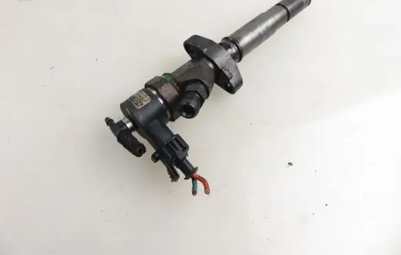 Renault Espace III Fuel injector 8200010074 0445110038