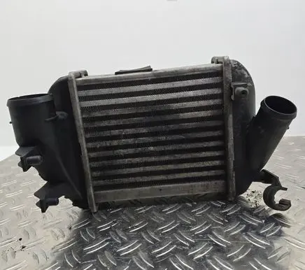 Audi A4 S4 B7 8E 8H Intercooler radiator