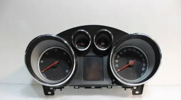 Opel Astra J Clock 