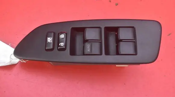 Toyota Auris 150 Electric window control switch