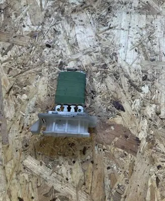Opel Combo C Heater blower motor/fan resistor