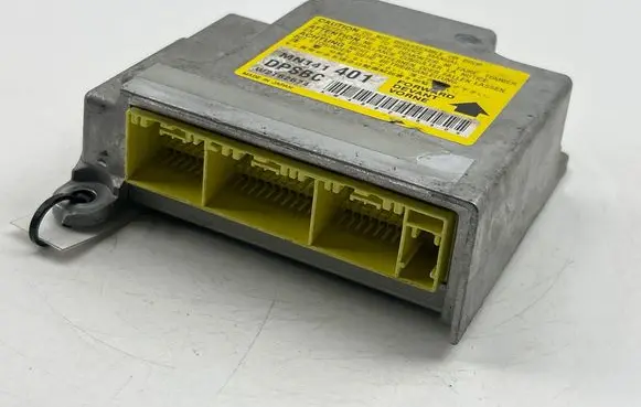 Mitsubishi Grandis Airbag control unit/module MN141401 W2T62674