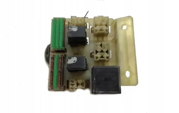 Volvo S40, V40 Other relay MB953394 MB953382