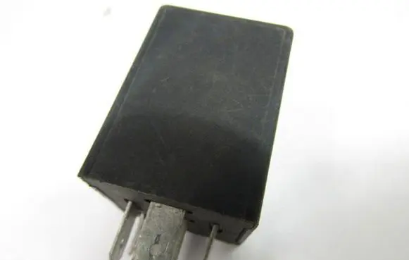 Volkswagen PASSAT B3 Other relay 431955531