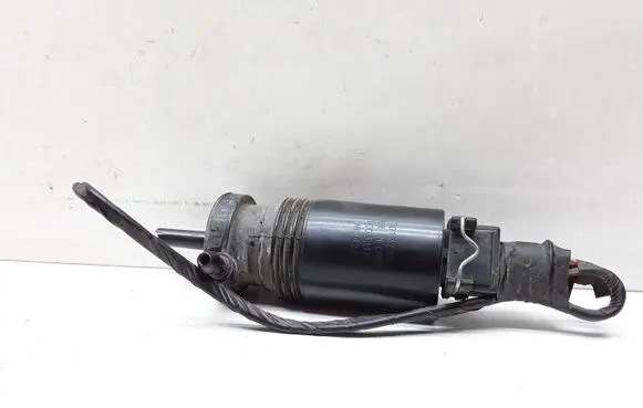 Volvo V70 Headlight washer pump 1013229