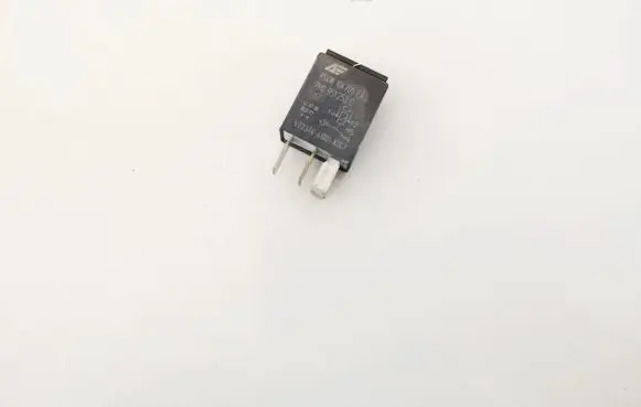 Volkswagen Golf V Other relay 95vw10k705ea