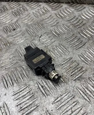 Volvo V70 Brake pedal sensor switch 8622064