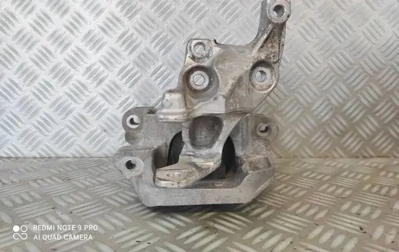 Toyota Proace Engine mount bracket 9817223080