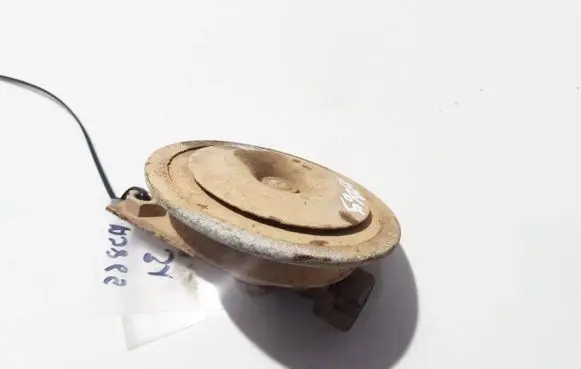 Volkswagen Golf III Horn signal